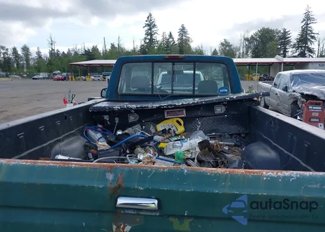 1994 Ford F250 from USA, damaged, VIN 2FTHF25H6RCA34476